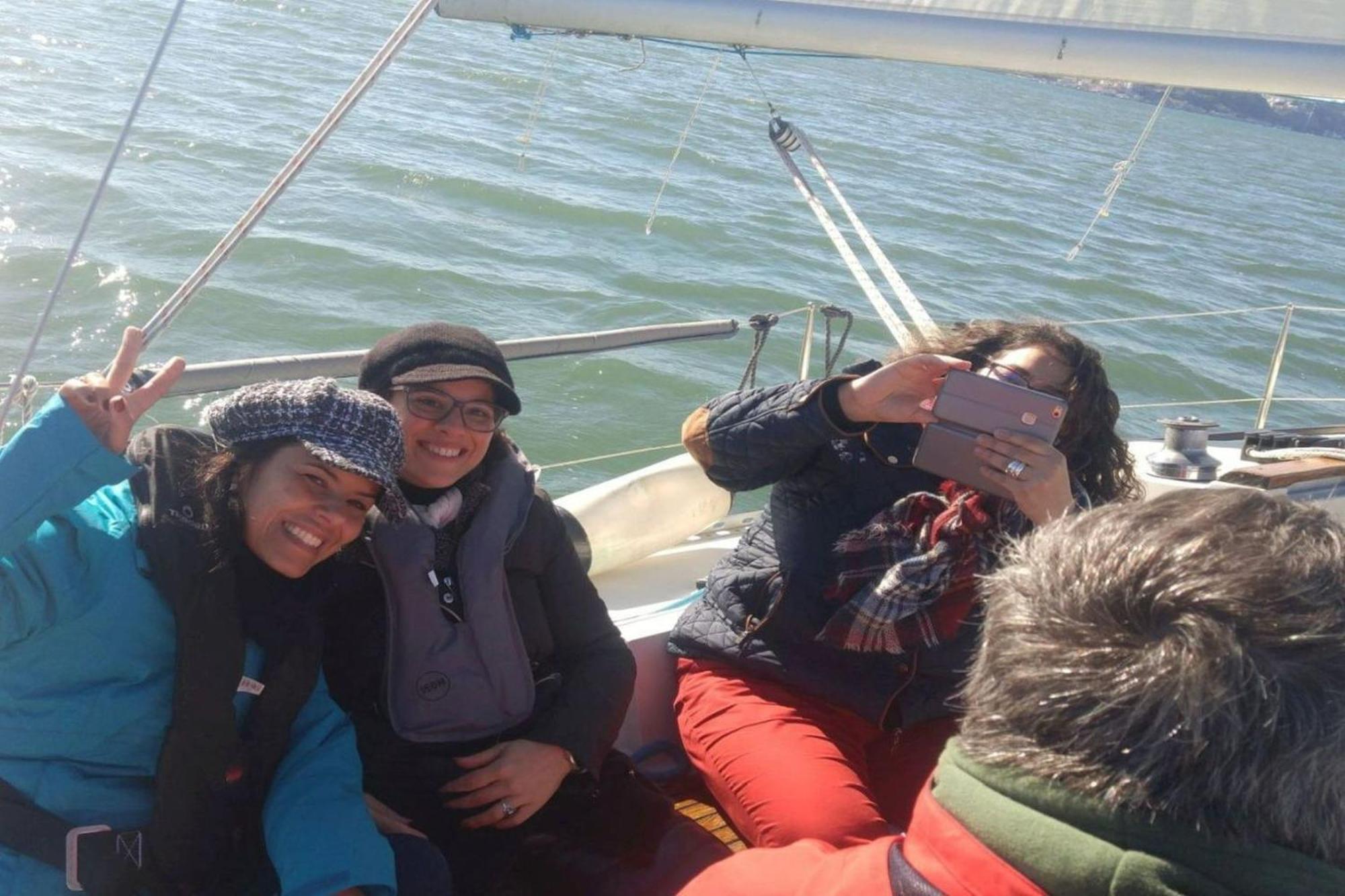 דירות Be Local - Sleep Aboard The Santa Maria Sailing Boat In ליסבון מראה חיצוני תמונה
