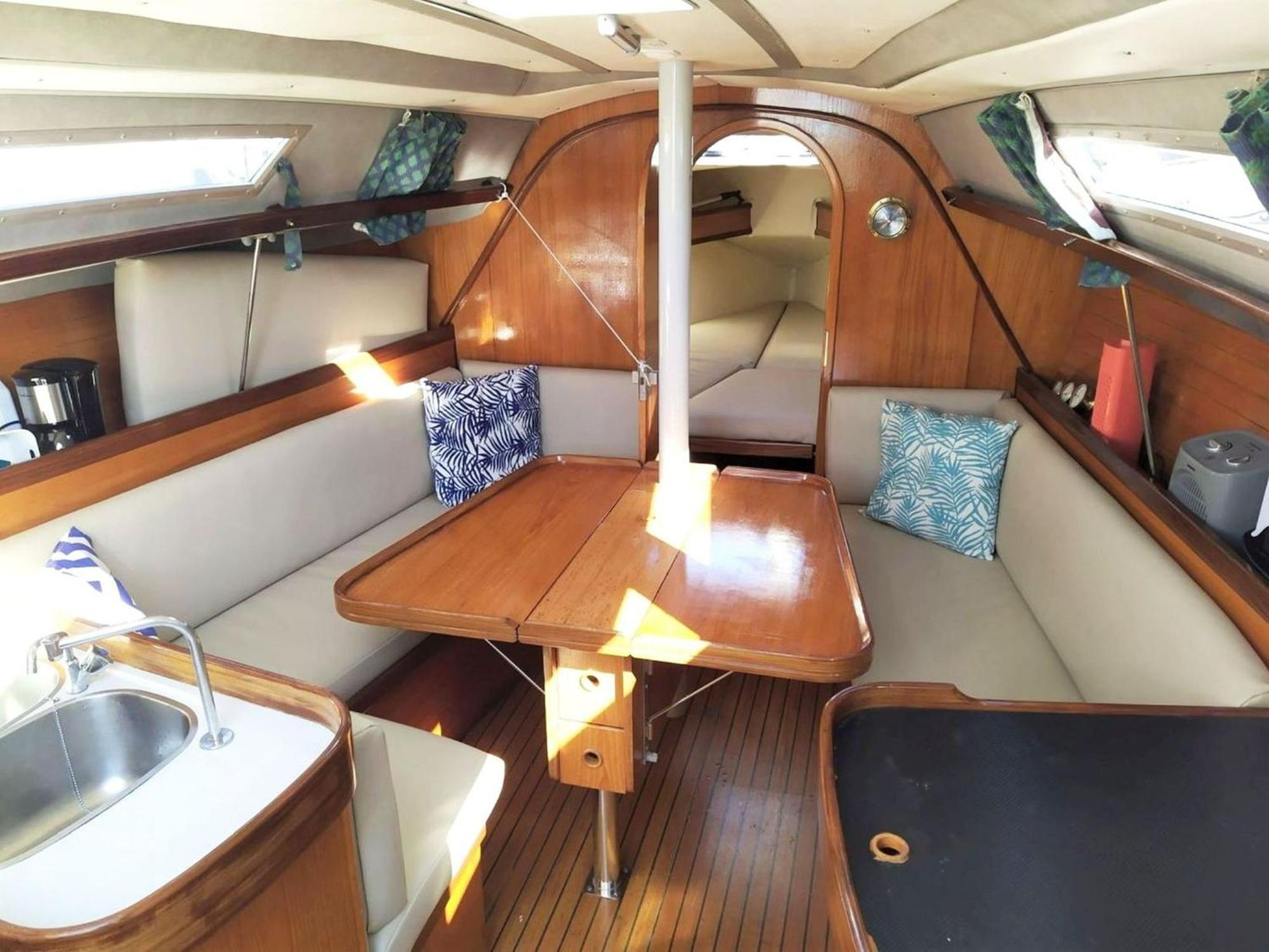 דירות Be Local - Sleep Aboard The Santa Maria Sailing Boat In ליסבון מראה חיצוני תמונה