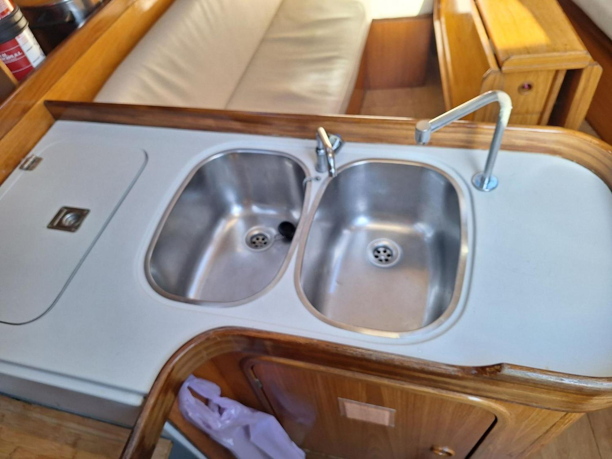 דירות Be Local - Sleep Aboard The Santa Maria Sailing Boat In ליסבון מראה חיצוני תמונה